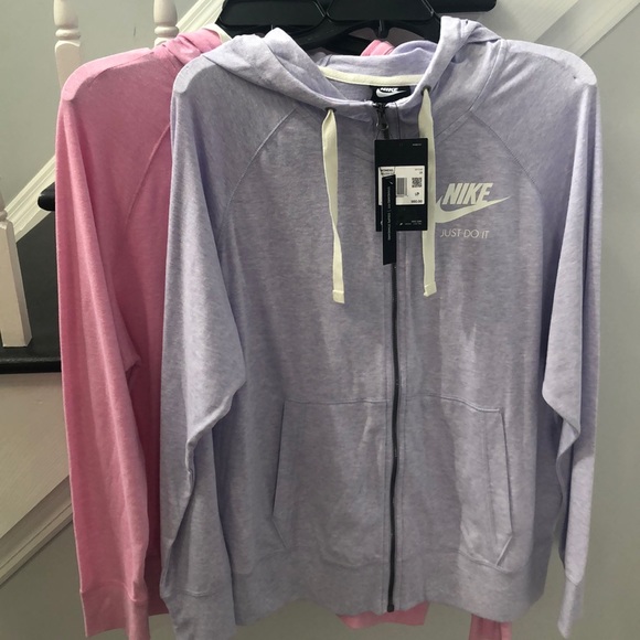 plus size nike zip up hoodie